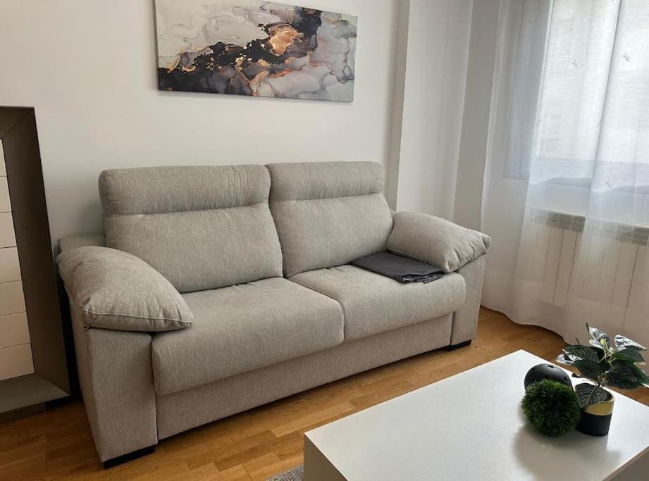 Studio 14 + Garaje Incluido. Nuevo, Elegante, Acogedor. Haro Buitenkant foto