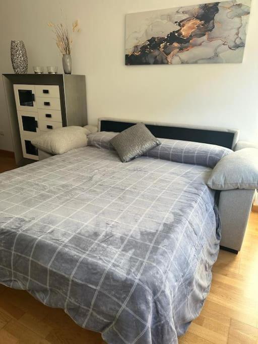 Studio 14 + Garaje Incluido. Nuevo, Elegante, Acogedor. Haro Buitenkant foto